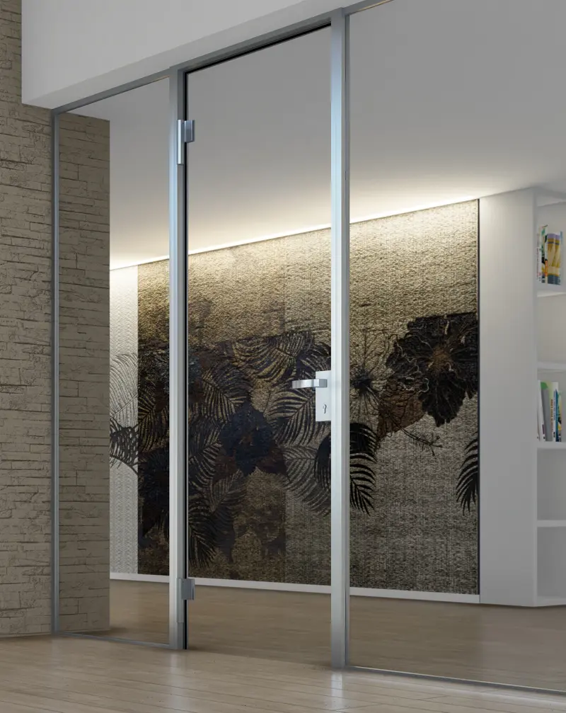 Porte en verre sans cadre avec charnière EVO argentée et panneau décoratif